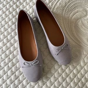 Madewell ballet flats, like new, worn once. Textured periwinkle leather.
